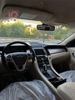 Ford Taurus